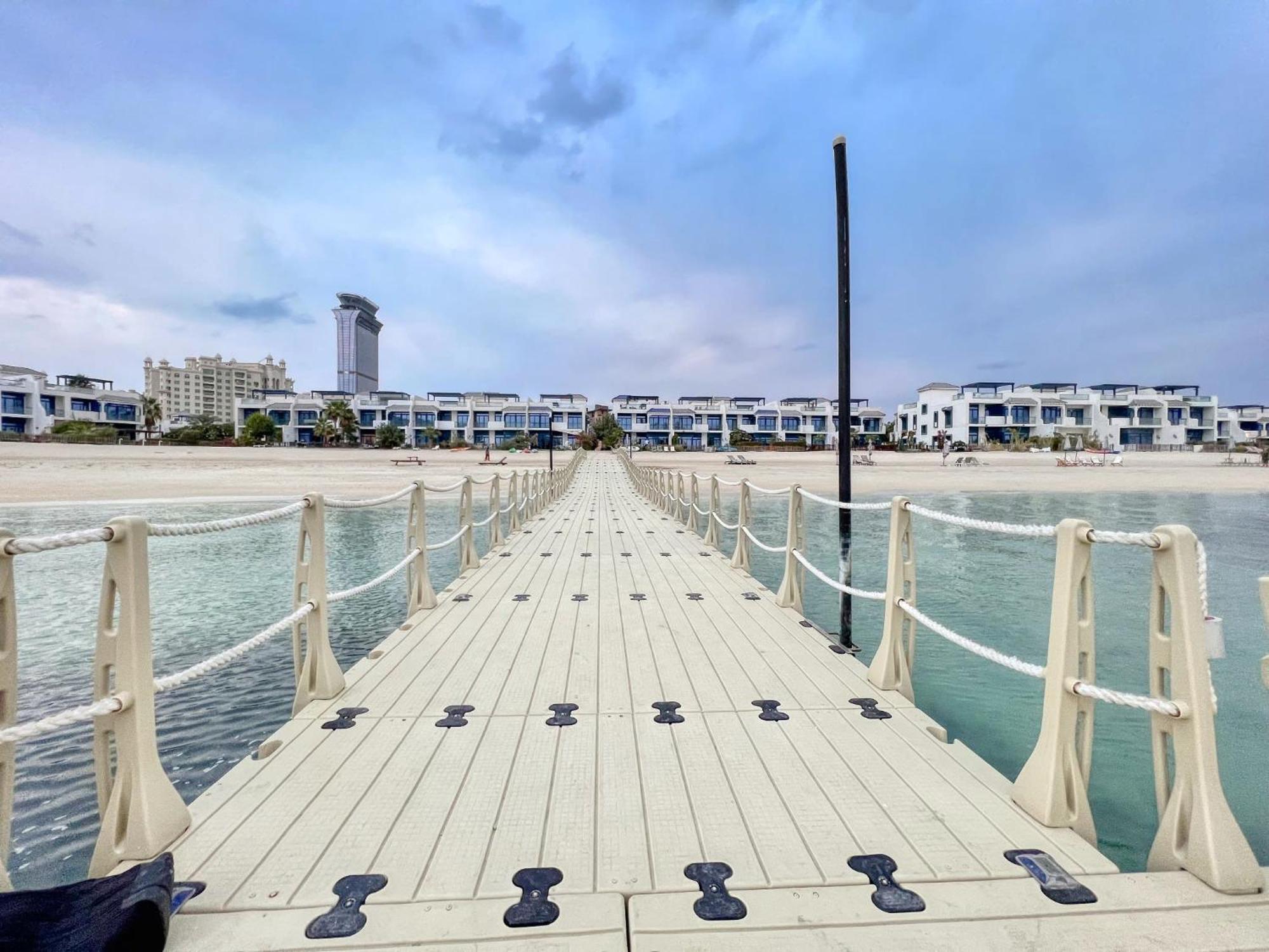 Luxury Palm With Rooftop Garden, Style Pool And By Exclusive Homes