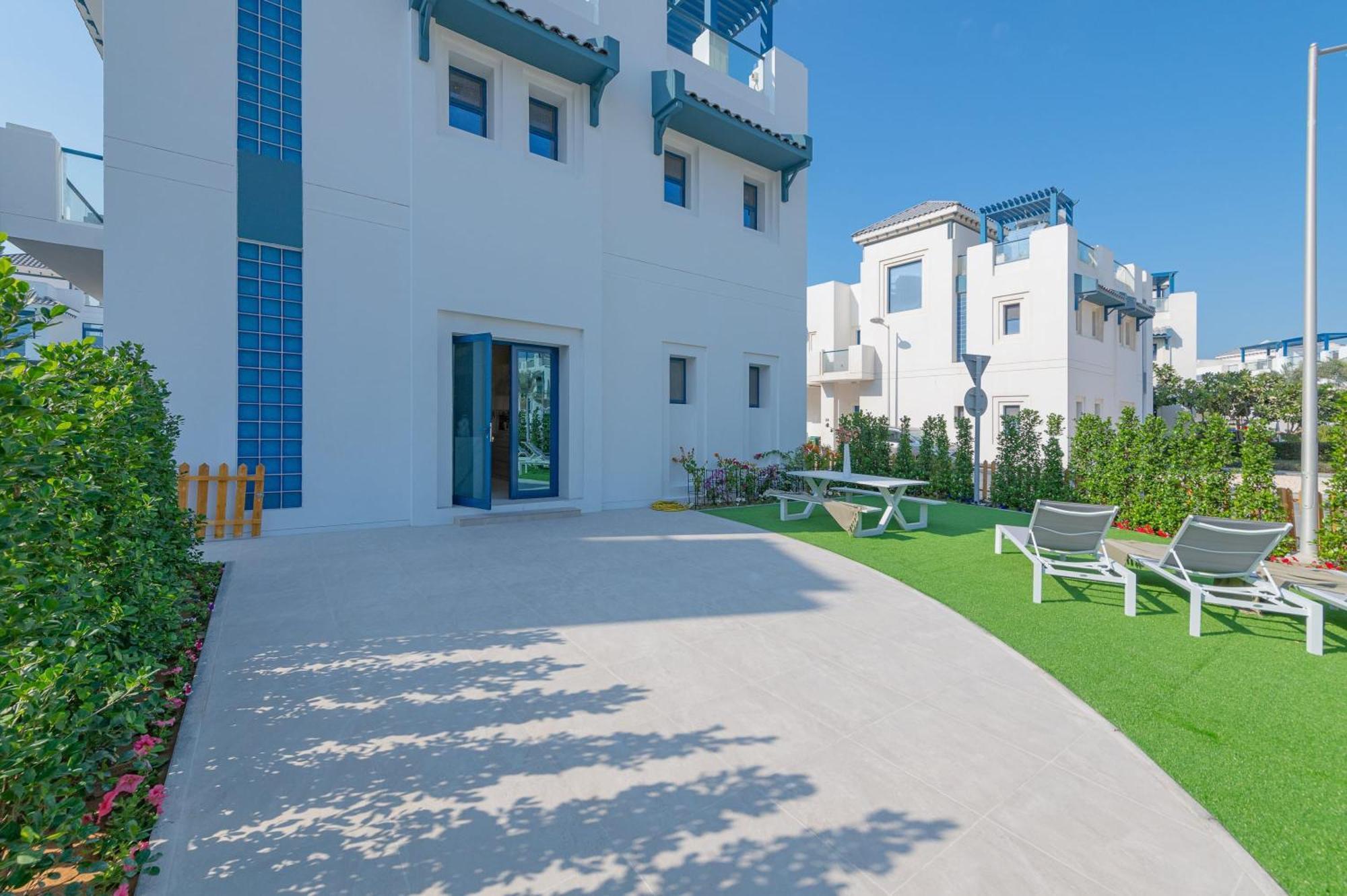 Luxury Palm With Rooftop Garden, Style Pool And By Exclusive Homes