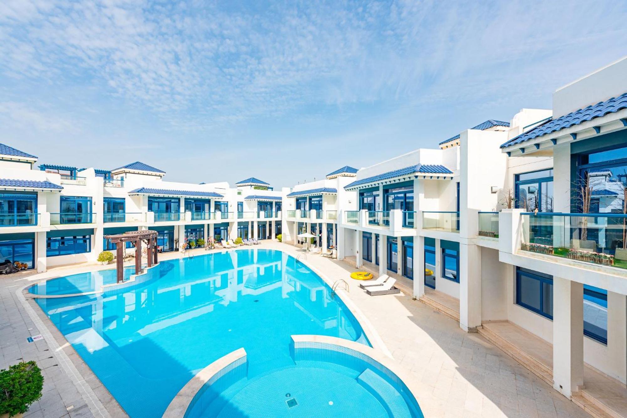 Villa Luxury Palm With Rooftop Garden, Style Pool And By Exclusive Homes *