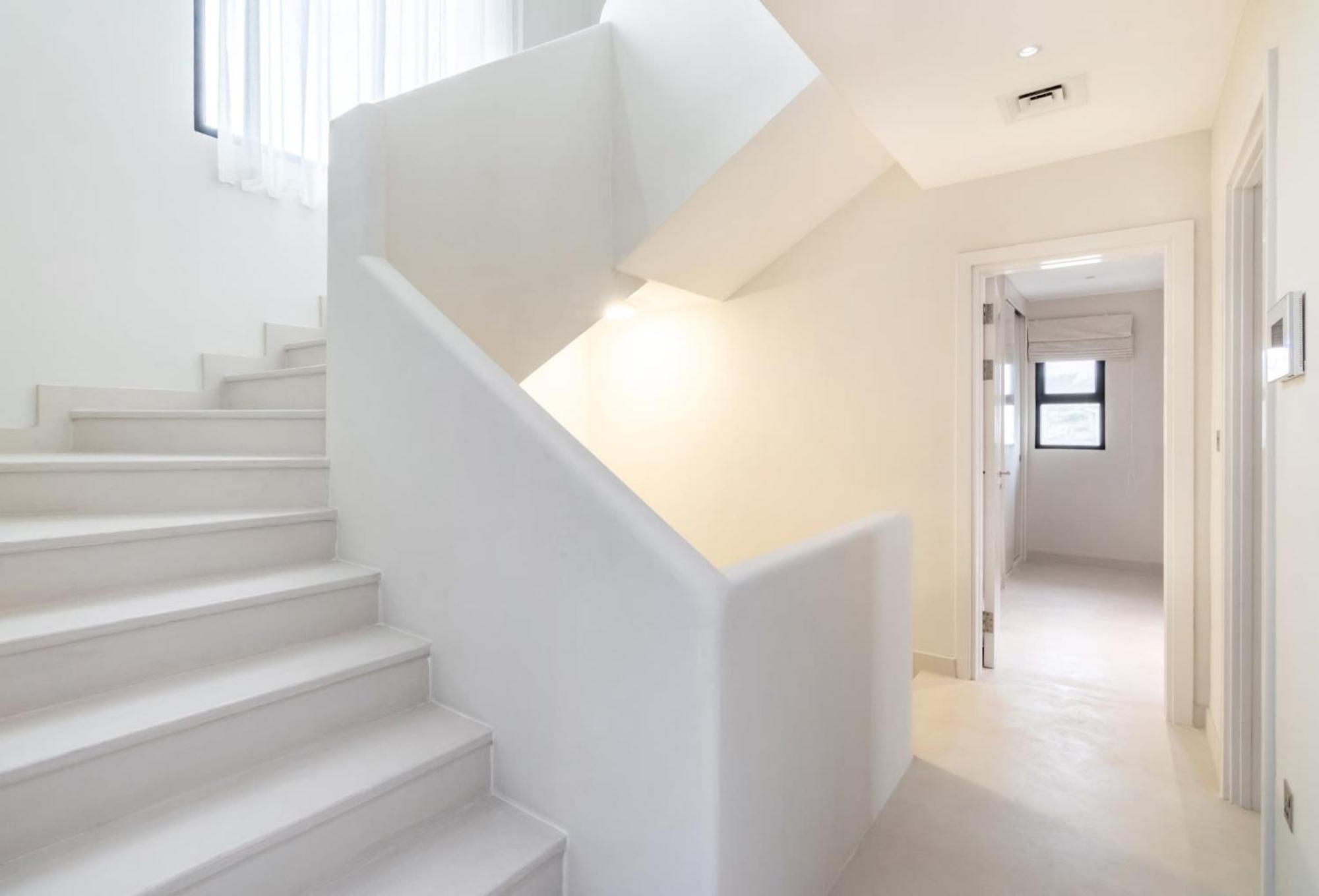 Luxury Palm With Rooftop Garden, Style Pool And By Exclusive Homes